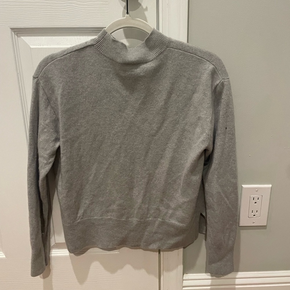 Cashmere sweater